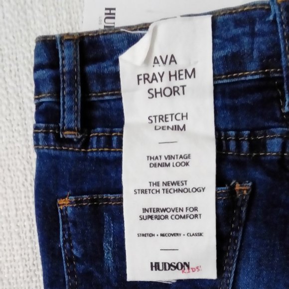 HUDSON Jeans Ava Frayed Short Little Girls - Picture 3 of 6